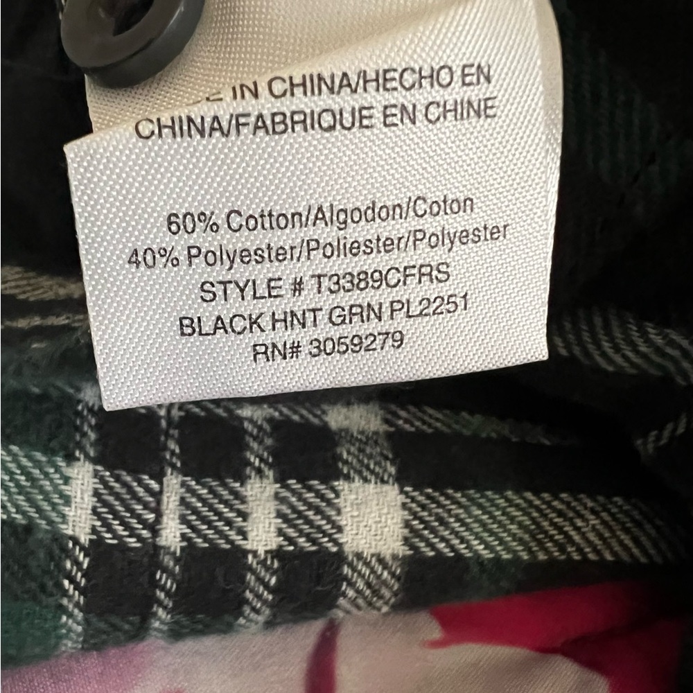 Weekends Everyday Women’s Green & Black Flannel Crop Top - Picture 6 of 9